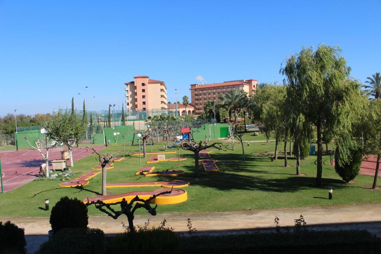 Los Juncos De Pineda Park Salou Eksteriør billede